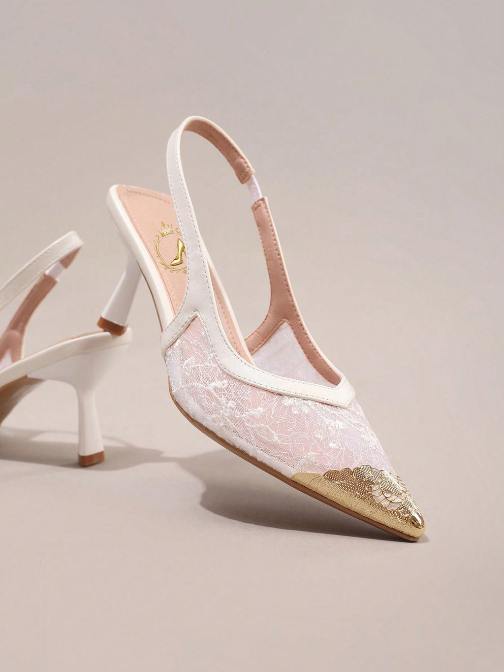 Fashionable Lace Embroidered White High Heels, Metal Toe Sexy Pointed Toe Super High Heel Party Shoes, Elegant Wedding Shoes, Stilettos Sandals For Women