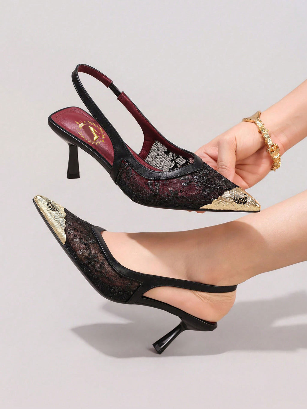 Fashionable Lace Embroidered White High Heels, Metal Toe Sexy Pointed Toe Super High Heel Party Shoes, Elegant Wedding Shoes, Stilettos Sandals For Women