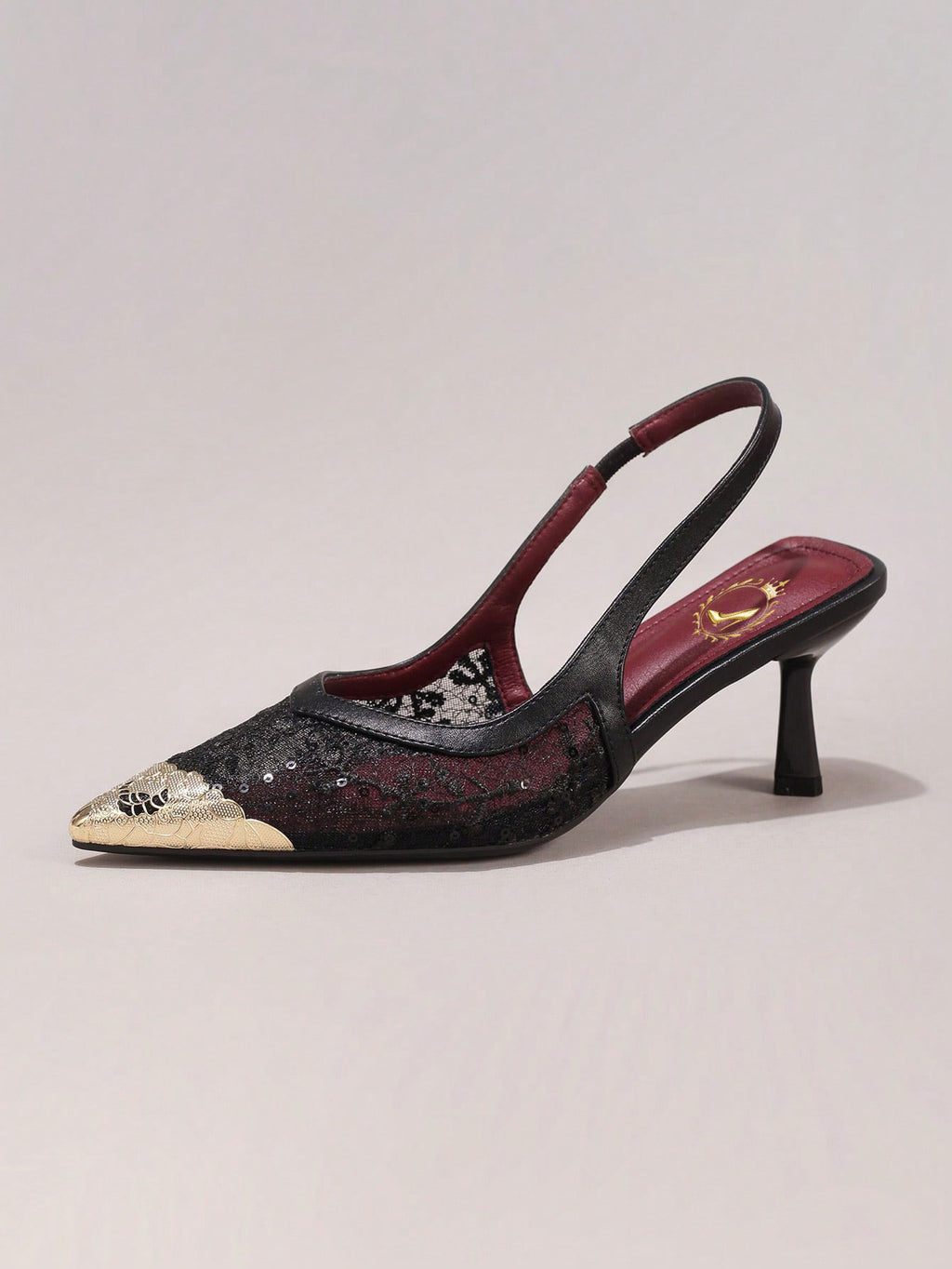 Fashionable Lace Embroidered White High Heels, Metal Toe Sexy Pointed Toe Super High Heel Party Shoes, Elegant Wedding Shoes, Stilettos Sandals For Women